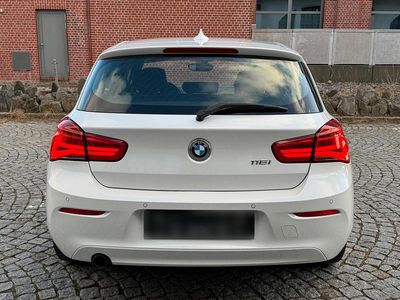 Gebraucht BMW 116 Comfort Edition 109 PS (80 kW) 2015 Weiß Kleinwagen