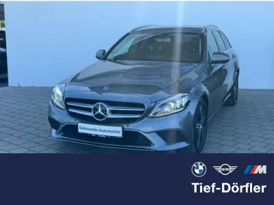 Gebraucht Mercedes C220 Avantgarde 194 PS (142 kW) 2020 Grau Limousine