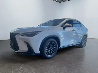 Neu Lexus NX450h+ 292 PS (214 kW) 2026 Weiss SUV