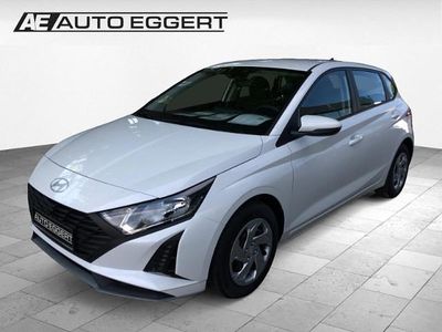 Gebraucht Hyundai i20 Select 79 PS (58 kW) 2026 Atlas white / sol (weiss) Kleinwagen