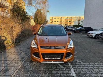 Gebraucht Ford Kuga Individual 182 PS (133 kW) 2015 Orange SUV