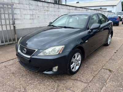Lexus IS220d