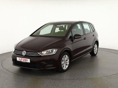 Rot Gebraucht 2018 VW Golf Sportsvan Comfortline Van / Kleinbus | 15.990 € (Etwas zu teuer)