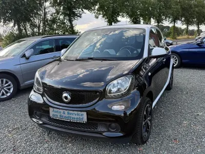 Gebraucht Smart ForFour 71 PS (52 kW) 2014 Schwarz Kleinwagen