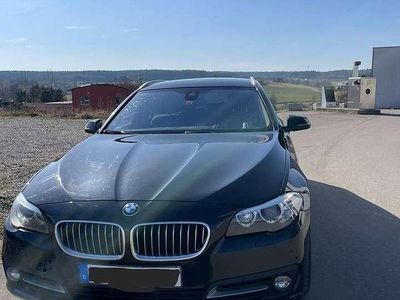 Gebraucht BMW 530 Sport Line 258 PS (189 kW) 2015 Schwarz Kombi