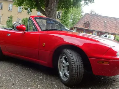 Gebraucht Mazda MX5 116 PS (85 kW) 1991 Rot Cabrio