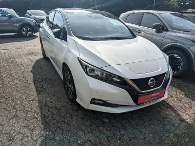 Gebraucht Nissan Leaf 360º 110 kW (150 PS) 2021 Weiß Kleinwagen