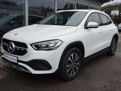 Usata Mercedes GLA200 Business 163 CV (119 kW) 2021 Bianco SUV