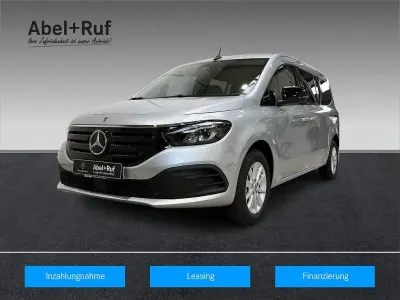 Używany Mercedes EQT200 89 kW (122 KM) 2025 Srebrny Minivan