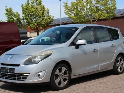 Second-hand Renault Grand Scénic III 131 CP (96 kW) 2010 Argintiu Monovolum