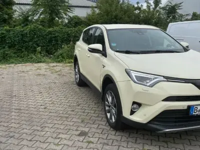 Gebraucht Toyota RAV4 Hybrid Comfort 197 PS (144 kW) 2018 Schwarz SUV