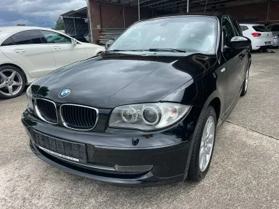 Usata BMW 120 Advantage 177 CV (130 kW) 2010 Nero Utilitaria