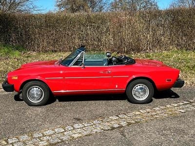 Usata Fiat 124 Spider 82 CV (60 kW) 1977 Rosso Cabrio
