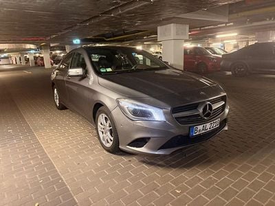 Mercedes CLA220