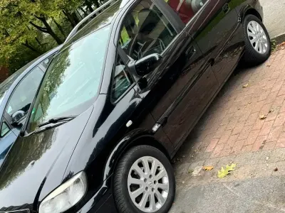 Gebraucht Opel Zafira Enjoy 101 PS (74 kW) 2005 Schwarz Van / Kleinbus
