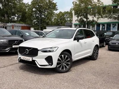 Gebraucht Volvo XC60 Plus 197 PS (144 kW) 2023 Crystal white SUV