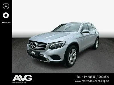 Używany Mercedes GLC250 Exclusive 211 KM (155 kW) 2018 Srebrny SUV