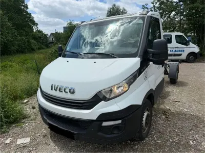 Gebraucht Iveco Daily 116 PS (85 kW) 2019 Weiß
