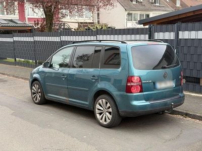 Gebraucht VW Touran Highline 136 PS (100 kW) 2004 Blau Van / Kleinbus
