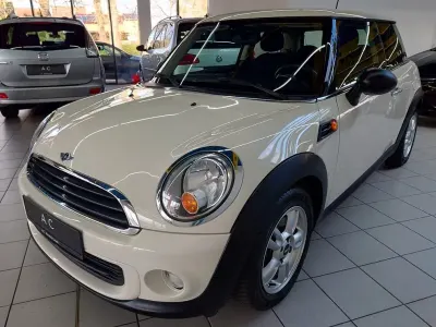 Gebraucht Mini ONE 98 PS (72 kW) 2013 Weiß Kleinwagen