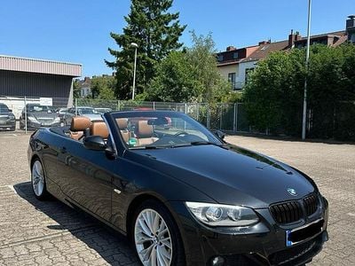 Gebraucht BMW 320 Cabriolet M Sport 184 PS (135 kW) 2011 Schwarz Cabrio