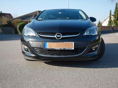 Gebraucht Opel Astra Exklusiv 170 PS (125 kW) 2015 Schwarz Limousine