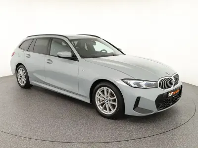 Gebraucht BMW 330 M Sport 286 PS (210 kW) 2025 Grau Kombi