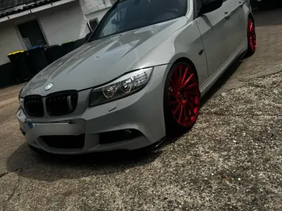 Gebraucht BMW 320 170 PS (125 kW) 2009 Grau Kombi