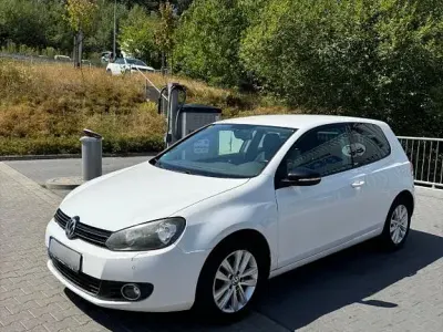 Gebraucht VW Golf VI Style 86 PS (63 kW) 2011 Weiß Limousine