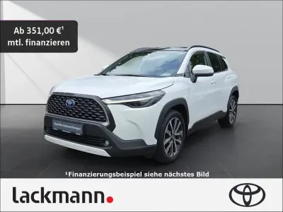 Gebraucht Toyota Corolla Cross Team 197 PS (144 kW) 2023 Pure) white ii (weiss SUV