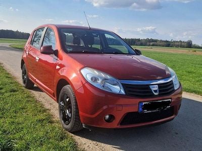 Usata Dacia Sandero 75 CV (55 kW) 2009 Rosso Berlina