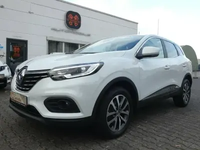 Usata Renault Kadjar Business 140 CV (102 kW) 2021 Bianco SUV
