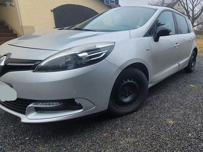 Silber Gebraucht 2015 Renault Scénic III Van / Kleinbus | 6.499 € (Fairer Preis)