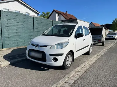 Gebraucht Hyundai i10 77 PS (56 kW) 2008 Weiß Kleinwagen