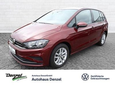 Gebraucht VW Golf Sportsvan Comfortline 150 PS (110 kW) 2020 Cranberry red metallic Van / Kleinbus