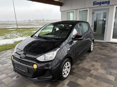 Gebraucht Hyundai i10 Trend 67 PS (49 kW) 2018 Schwarz Kleinwagen