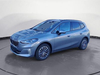 Grau Gebraucht 2025 BMW 220 Active Tourer Van / Kleinbus | 37.950 € (Etwas zu teuer)
