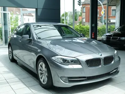 Gebraucht BMW 523 204 PS (150 kW) 2010 Grau Limousine