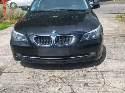 Gebraucht BMW 520 163 PS (119 kW) 2009 Schwarz Kombi