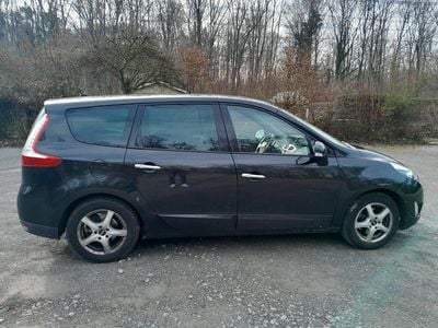 Schwarz Gebraucht 2010 Renault Grand Scénic III Van / Kleinbus | 7.900 € (Teuer)