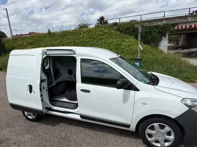 Gebraucht Dacia Dokker 75 PS (55 kW) 2018 Weiß Van / Kleinbus