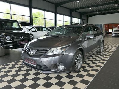 gebraucht Toyota Avensis Combi 2.0 D Edition CAMERA*NAVI*KLIMAUT*STHZG*16LM