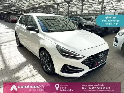Begagnad Hyundai i30 120 HK (88 kW) 2021 Vit Sedan