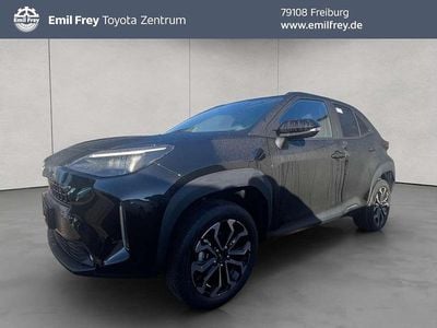 Juniper blue metallic Neu 2025 Toyota Yaris Cross SUV | 28.990 € (Fairer Preis)