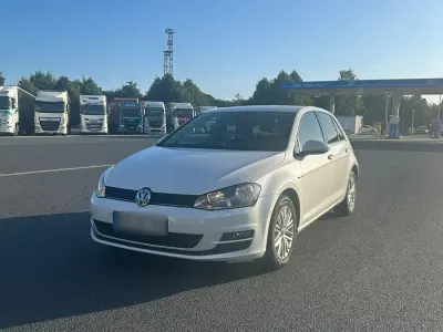 Gebraucht VW Golf VII 122 PS (89 kW) 2014 Weiß Kleinwagen