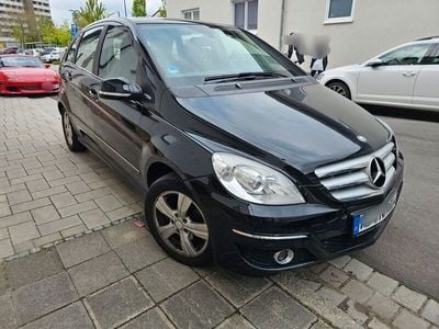 Mercedes B180