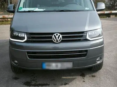 Gebraucht VW Caravelle 179 PS (131 kW) 2012 Grau Van