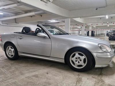 Gebraucht Mercedes SLK200 163 PS (119 kW) 2003 Silber Cabrio