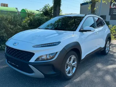 Gebraucht Hyundai Kona Edition 30 120 PS (88 kW) 2022 Weiß SUV