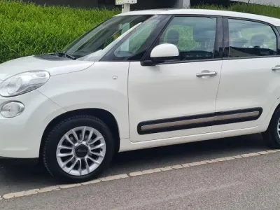 Gebraucht Fiat 500L 95 PS (69 kW) 2012 Weiß Van / Kleinbus